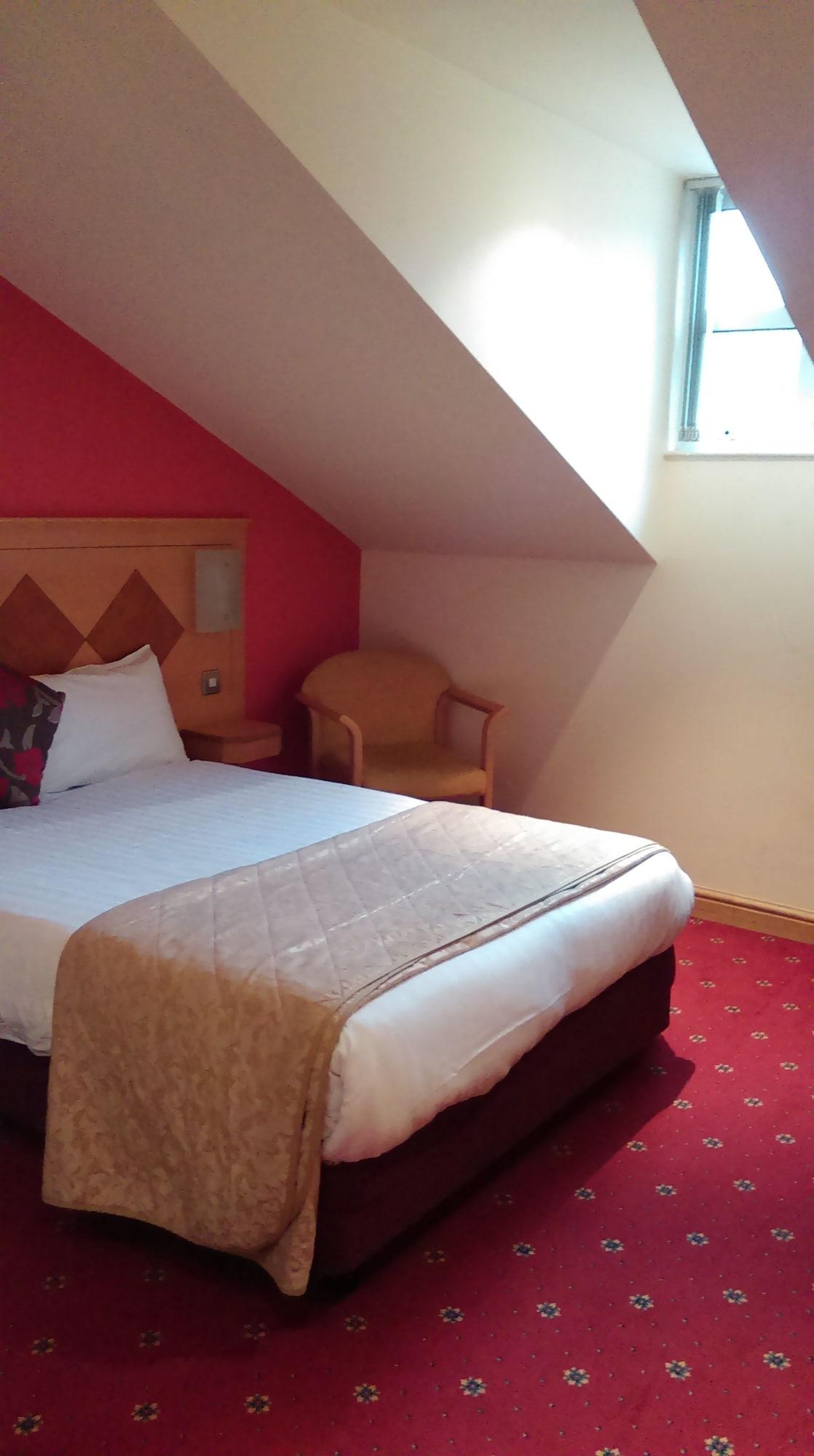 Corn Mill Lodge Hotel ลีดส์ ภายนอก รูปภาพ