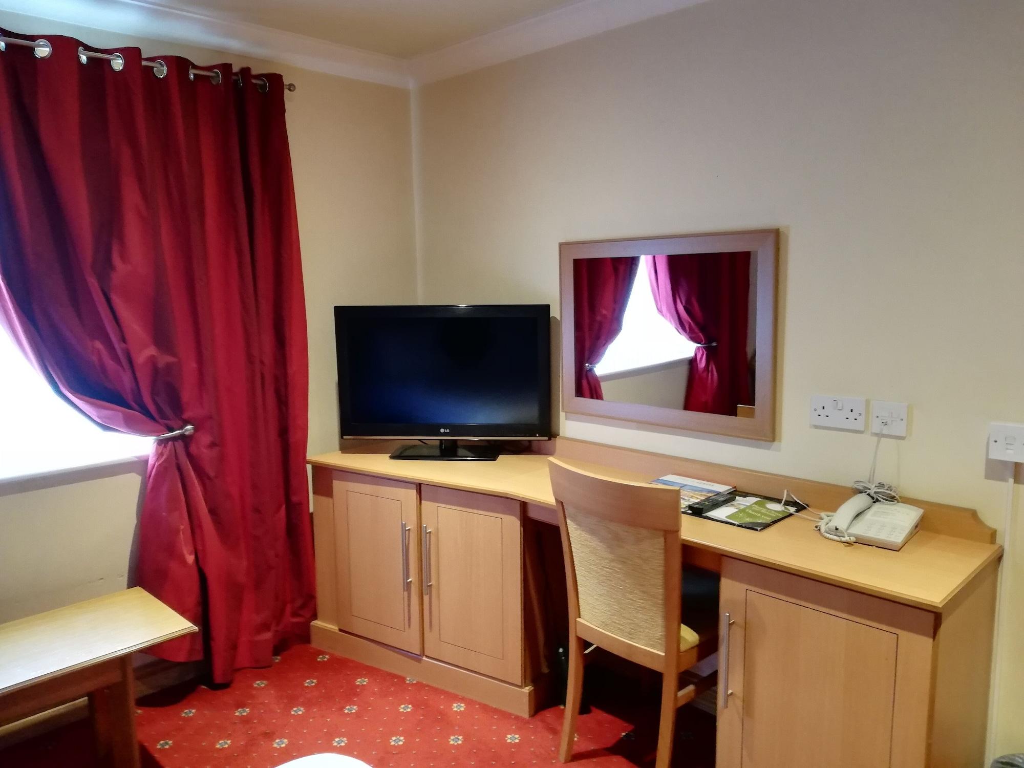 Corn Mill Lodge Hotel ลีดส์ ภายนอก รูปภาพ